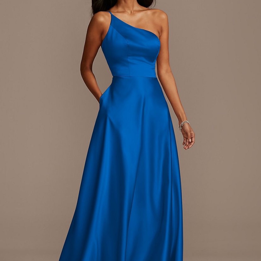 David’s Bridal. Size 10. Bridesmaid dress.
